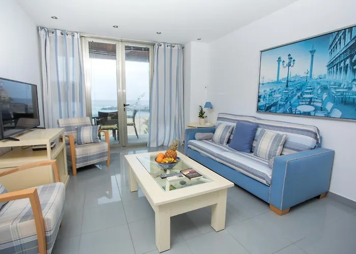 Great Balcony Over Blue Sea By Canariasgetaway * Лас-Пальмас-де-Гран-Канарія